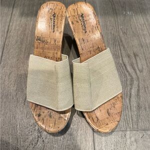 Arizona Jean Company Beige Cork Slide Heels